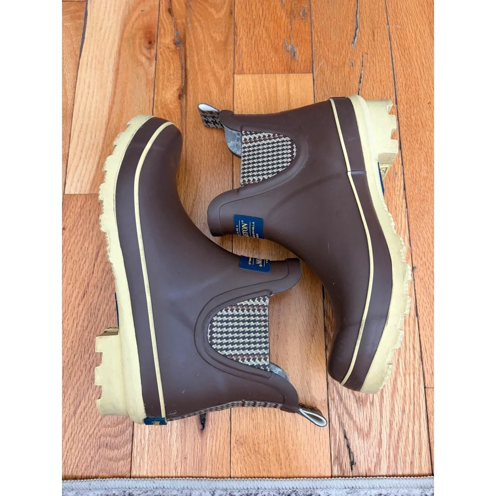 Pendleton Glen Plaid Chelsea waterproof rain boots brown woman's size 6